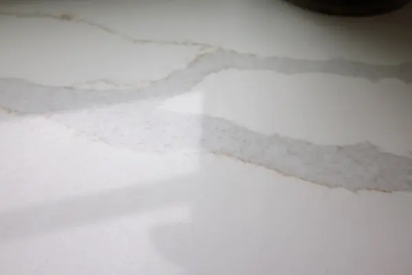 Textura de quartzo branco com veios suaves